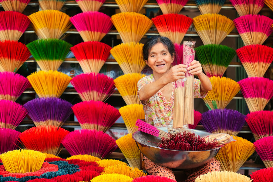 Thuy Xuan incense village - Hue Tours