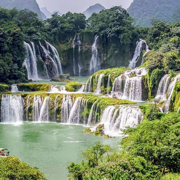 Ban Gioc waterfall , Cao Bang - Vietnam adventure tour