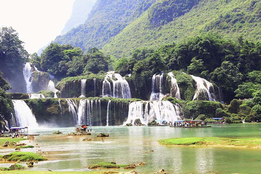 Ban Gioc waterfall - Vietnam adventure tours