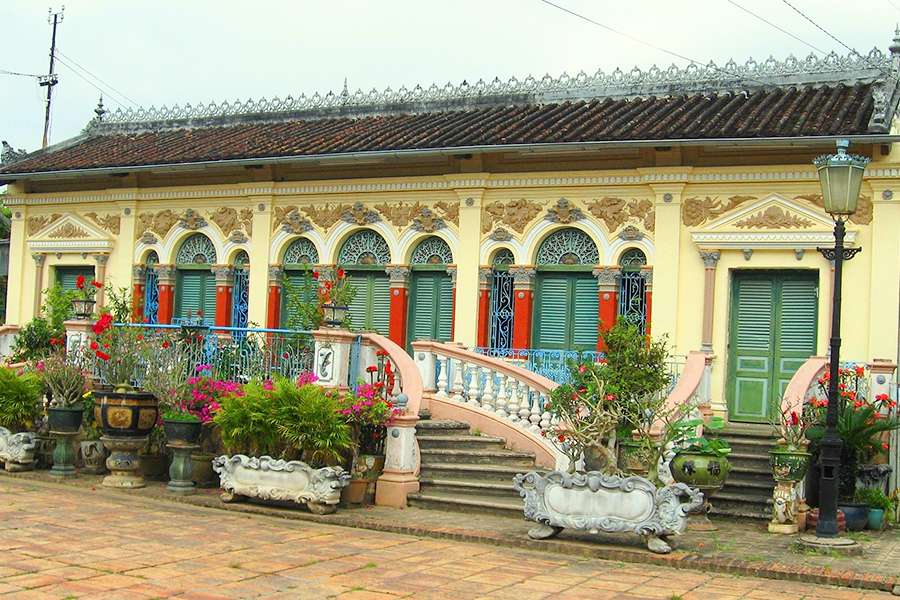 Binh Thuy Ancient House - Multi country tour