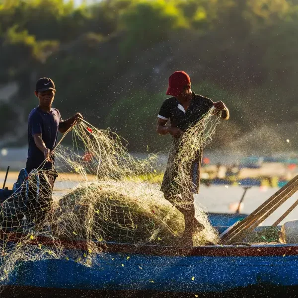 Catching fish with locals - Vietnam Tourism