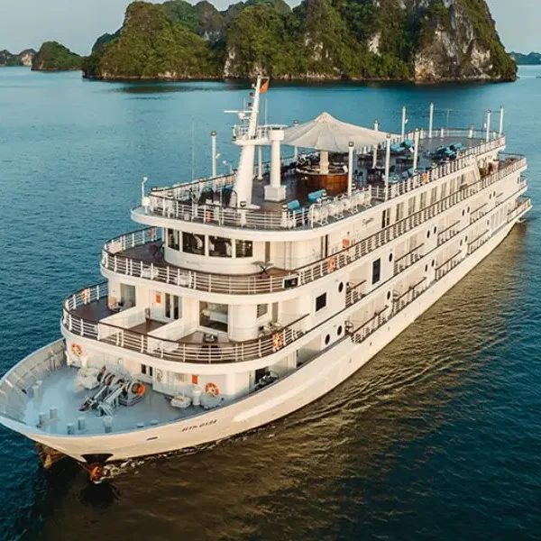 lan ha bay with vietnam local tour operators