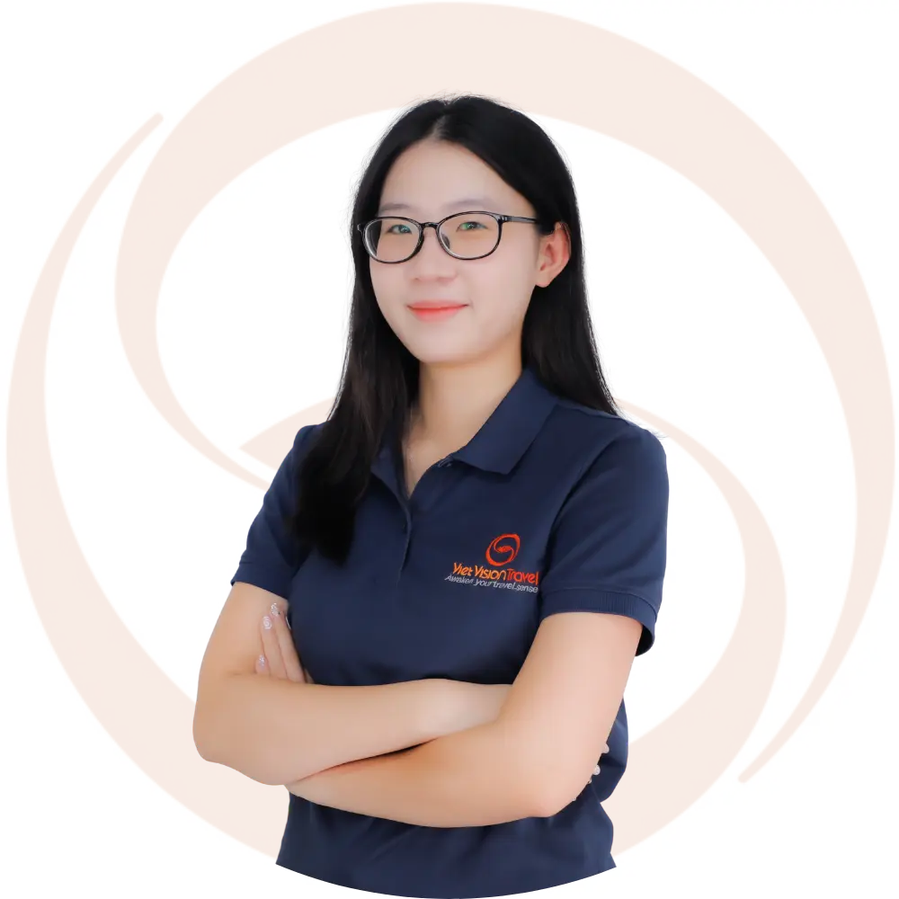 Ms. Chloe Nguyen - Travel Consultant of Viet Vision Travel