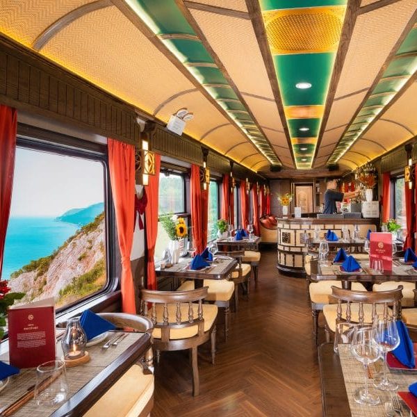 s journey bistro bar