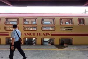 the hanoi train