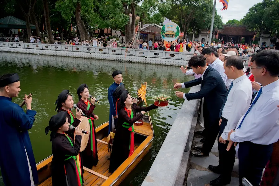 the hanoi train