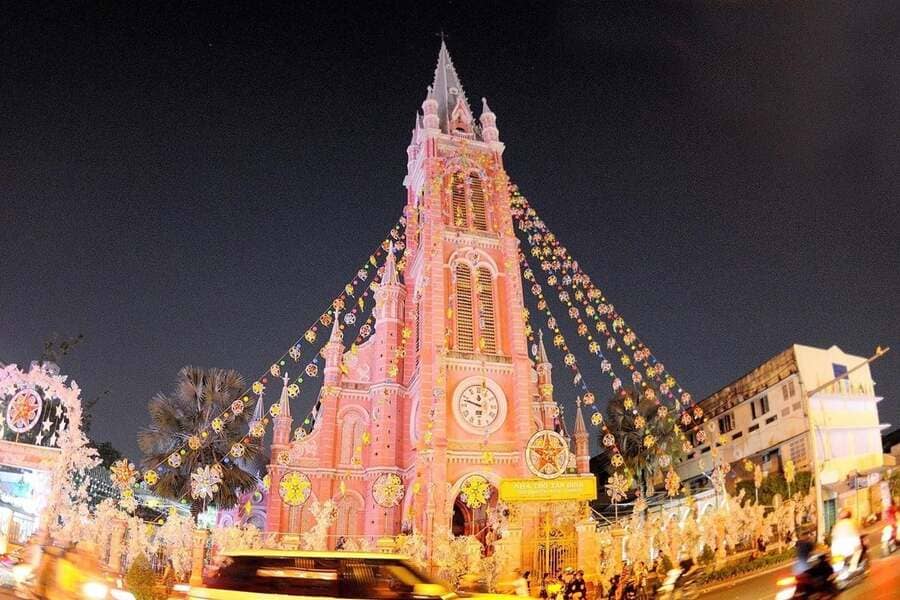 christmas in vietnam - ho chi minh city
