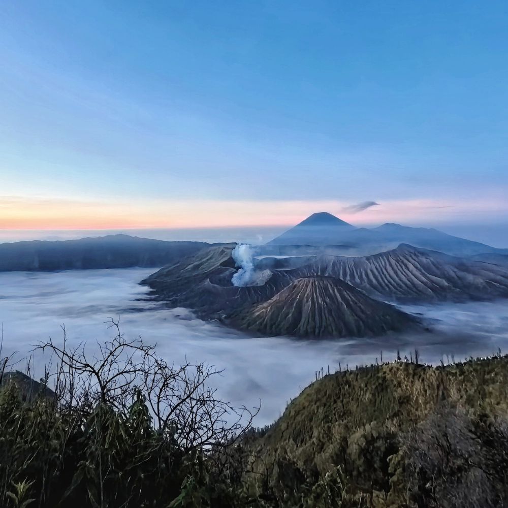 mount bromo indonesia - multi country tours asia