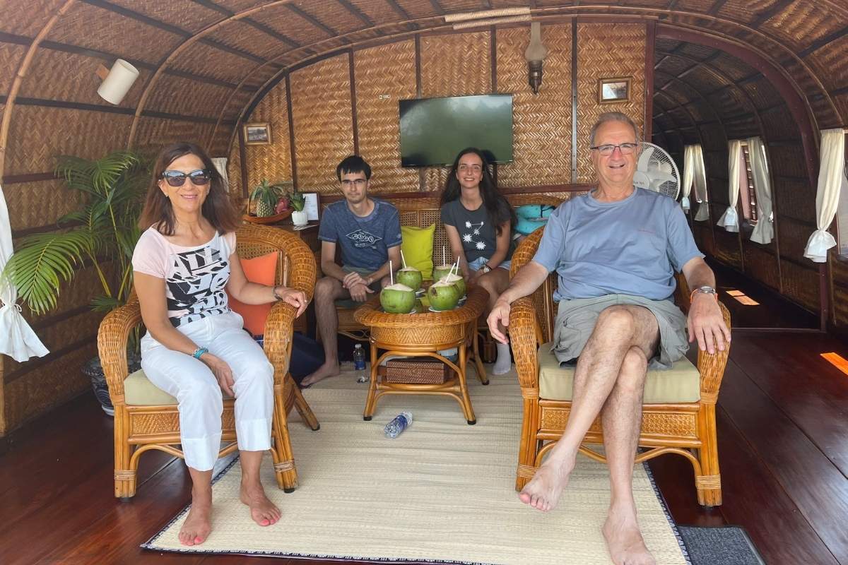 Private Tours vs. Group Tours in Vietnam